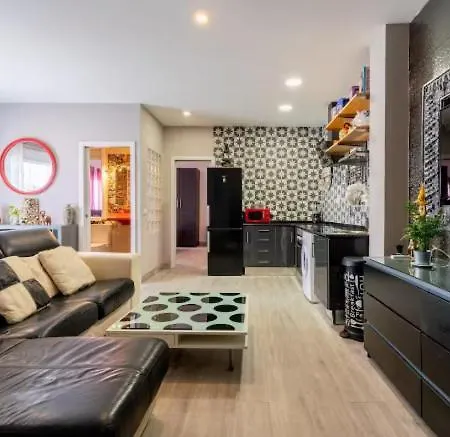 Luxury Triana *