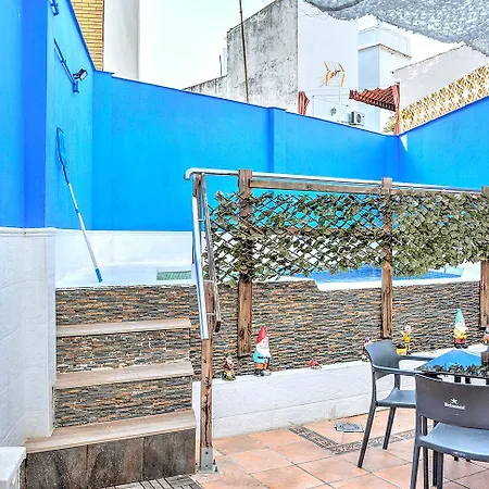 Luxury Triana *